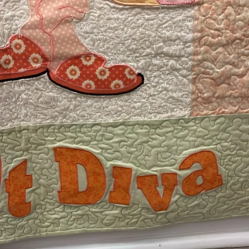 Completed Quilt Diva Wall Hanging Decor Amy Bradley Patchwork Appliqué 51” x 28”